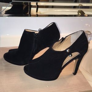Nine West suede peep toe ankle booties. 6.